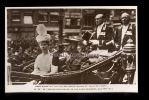 r3419 - Majesties leave St. Paul's after King's Recovery Service 1929- postcard