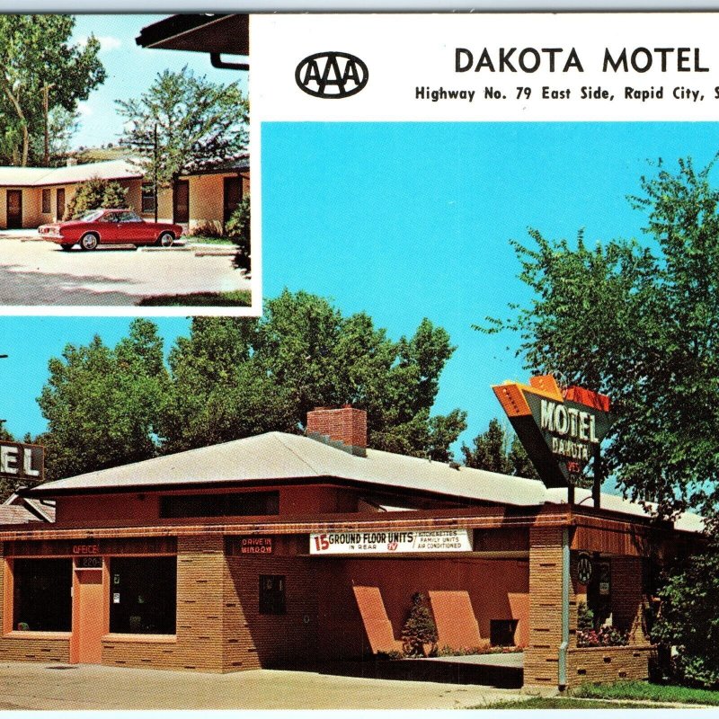 c1950s Rapid City, SD Dakota Motel Hwy 79 MCM Neon Sign Photo PC AAA Simons A152