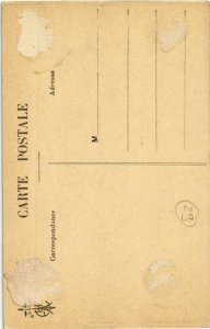 CPA Landerneau- Eglise St Thomas ,Statue en granit du Porche FRANCE (1026705)