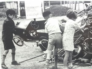 Children Send old Toys for Salvage Southgate London 1943 WWII Repro Postcard