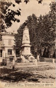 CPA VIDAUBAN Monument élevé a la mémoire des glorieux Enfants (411356)