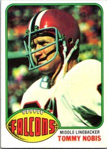 1976 Topps Football Card Tommy Nobis Atlanta Falcons sk4588