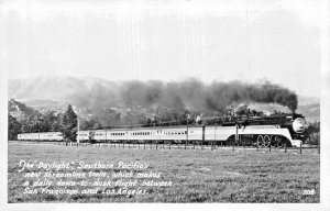 DAYLIGHT-SOUTHERN PACIFIC RAILROAD-STREAMLINE TRAIN L A TO SAN FRAN RPPC POSTCRD