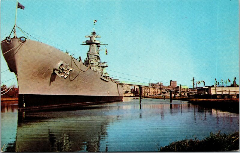 Vtg USS North Carolina Battleship Memorial Wilmington North Carolina NC Postcard