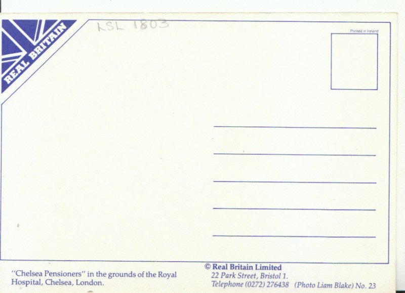 London Postcard - Chelsea Pensioners In Grounds of Royal Hospital - Ref 18763A 