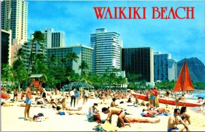 Hawaii Waikiki Beach Chrome Postcard 09.57