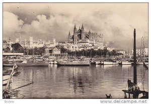 RP: Palma De Mallorca , Spain, 30-40s : Harbour