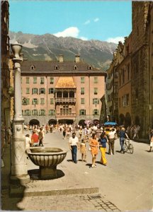 Postcard Austria Innsbruck - Goldenes Dachl - Golden Roof