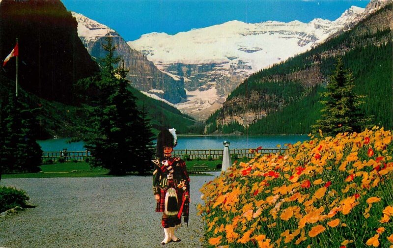 Rotate Postcard Canada Chateau Lake Louise Piper 1969 