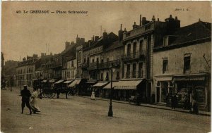 CPA Le CREUSOT - Place Schneider (386853)