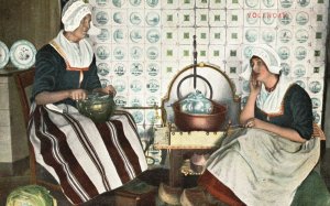 Netherlands, Volendam Old Woman & Young Lady in Kitchen NL Vintage Postcard