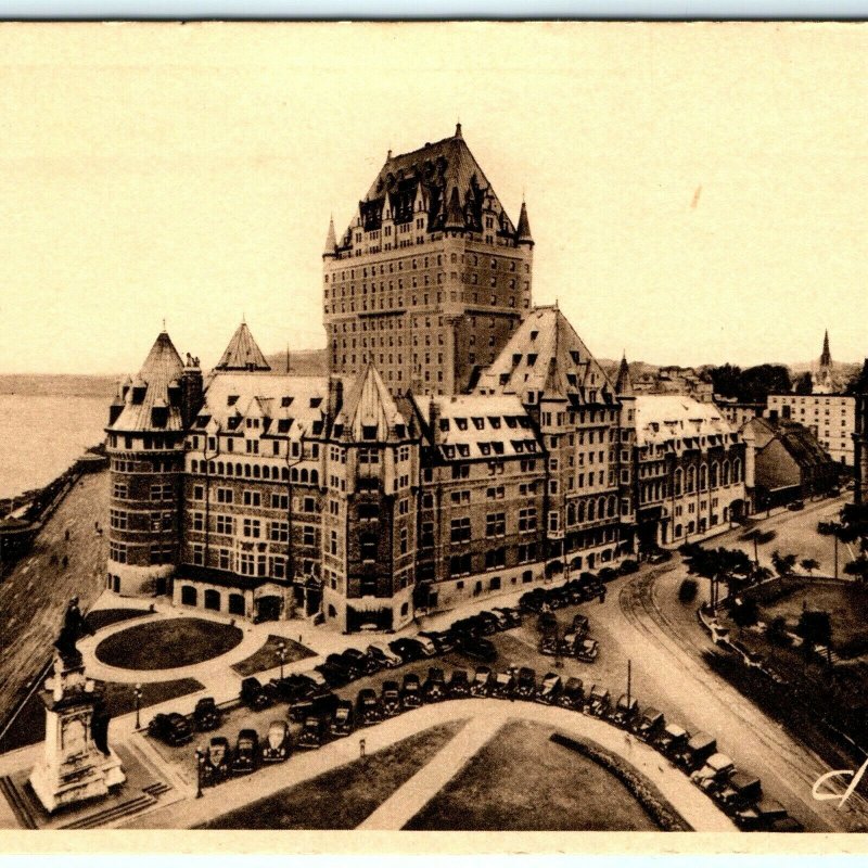 c1930s Quebec City, CA Château Frontenac Hotel Au Vieux Pittoresque Postcard A24
