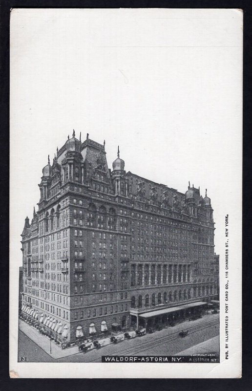 NEW YORK CITY Waldorf-Astoria Hotel Fifth Avenue from 33rd to 34th Streets Und/B