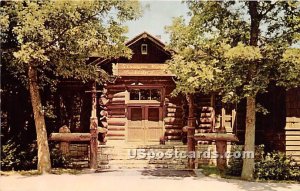 Starved Rock Lodge - Starved Rock State Park, Illinois IL