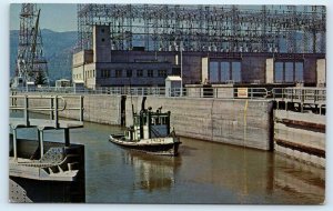 COLUMBIA RIVER, OR/WA ~ TUGBOAT at  BONNEVILLE DAM c1960s Postcard