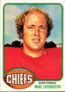 1976 Topps Football Card Mike Livingstone Kansas City Chiefs sk4530