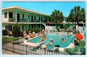 CLEARWATER BEACH, Florida FL ~ Roadside ROYAL CANADIAN MOTEL c1970s Postcard