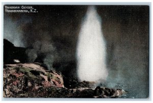 c1950's Waikerohihi Geyser Water Splash Whakarewarewa New Zealand NZ Postcard