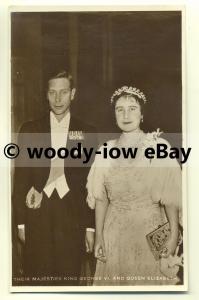 r0241 - King George VI & Queen Elizabeth ( Bowes-Lyon ) - postcard