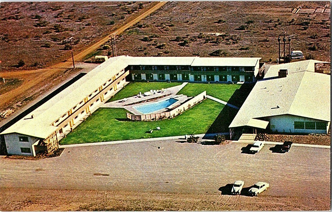 San Simeon Lodge San Simeon California Vintage Postcard Standard View