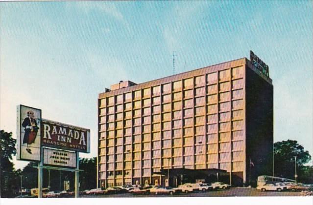 Iowa Waterloo Ramada Inn West First and Washington Streets