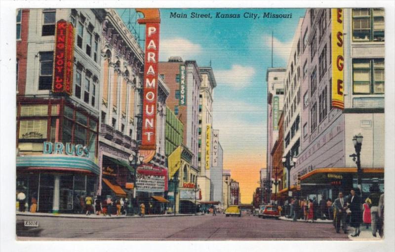 Missouri Kansas City   Main St.  Paramount Theatre, Macy's