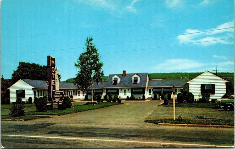 Exterior Motel Queen Catherine Court Watkins Glen NY New York Postcard VTG UNP 