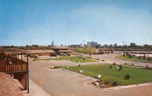 WESTBANK MOTEL Idaho Falls, Idaho Roadside c1950s Chrome Vintage Postcard