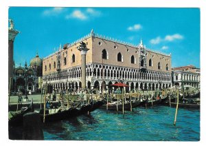 Italy Venezia Venice Ducal Doges Palace on Canal P Marzari S.R.L. 4X6 Postcard