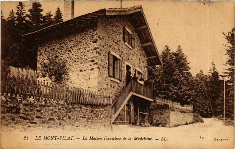 CPA Mont Pilat- La Maison Forestiere de la Madeleine FRANCE (907078)