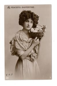 gla190 - young woman with eggs - postcard