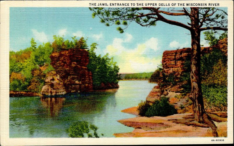 CE4434 the jaws entrance to the upper dells of the river wisconsin  usa