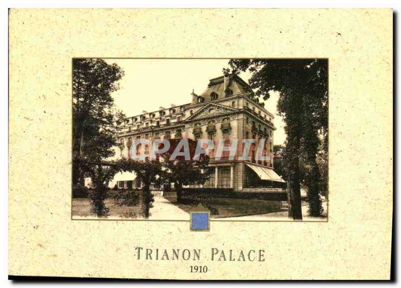 Postcard Modern Trianon Square