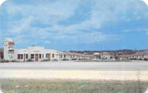 Siesta Motor Courts Motel US Highway 87 San Antonio Texas postcard