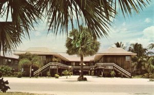 Bona Vista Motel - Fort Myers Beach, Florida - Vintage Postcard