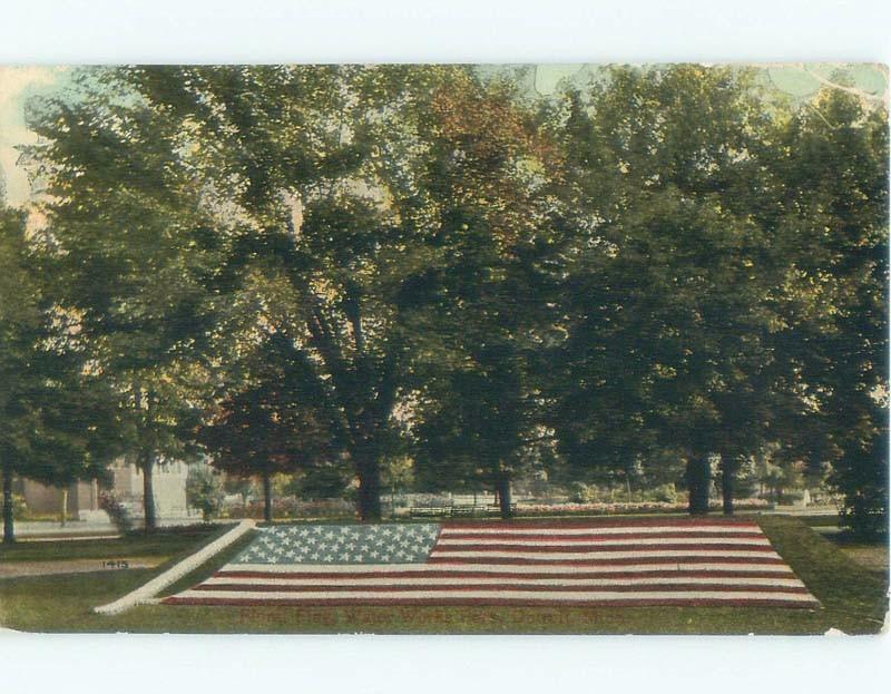 Divided-Back FLORAL FLAG AT WATERWORKS PARK Detroit Michigan MI E6643