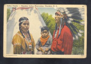 CHEROKEE NORTH CAROLINA NC INDIAN RESERVATION INDIAN FAMILY VINTAGE POSTCARD