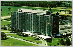 Vtg Dearborn Michigan MI Ford Motor Company Central Office Building Postcard