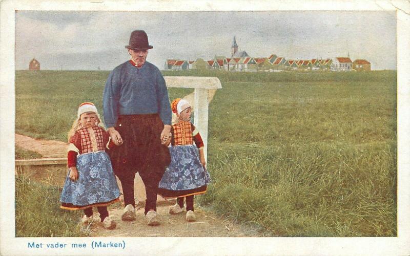Netherland Dutch Folk Costumes Children Girls - Met vader mee (Marken)