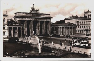 Germany Berlin Brandenburger Tor Vintage RPPC C077