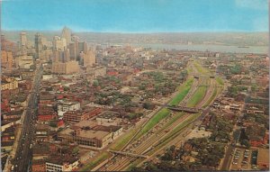 Detroit Michigan Vintage Postcard C164