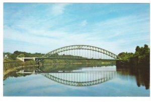 Tyngsboro Bridge, Merrimack River, Tyngsboro, Massachusetts, Vintage Postcard