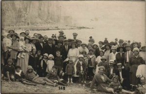 CPA carte photo AULT Groupe sur la Plage (18620)