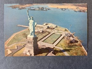 The Statue Of Liberty NY Chrome Postcard H1254083716