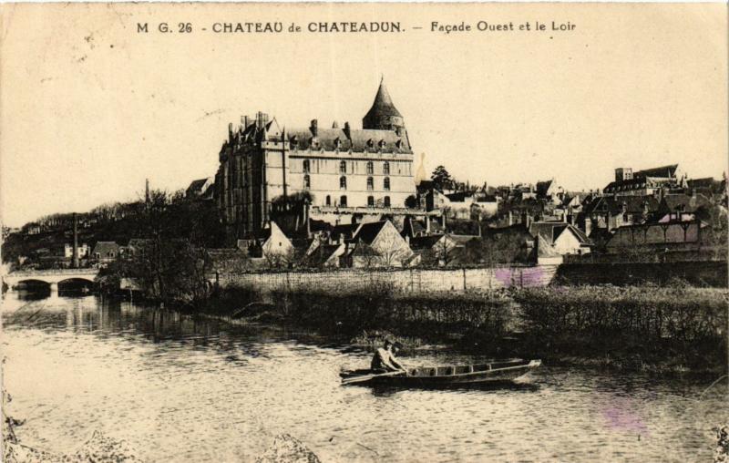 CPA CHATEAUDUN - Chateau de CHATEAUDUN (385324)