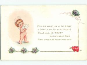 Pre-Linen valentine CUPID HOLDING GIFT BOX k5565