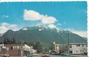 Canada Postcard - Looking Along The Main Street, Hope, British Columbia 1798