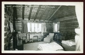 h2177 - PIEDMONT Quebec 1950s Mont Gabriel Club Interior. Real Photo Postcard