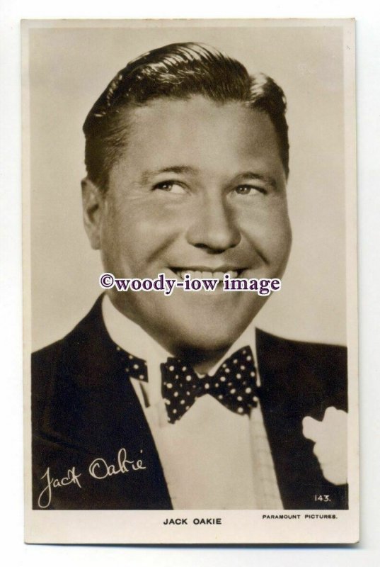 b4522 - Film Actor - Jack Oakie, No.143 - postcard