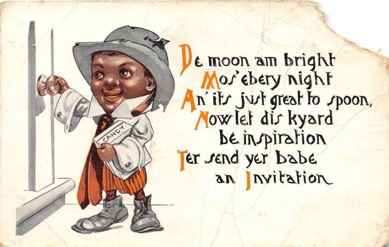 E18/ Black Americana Postcard c1910 Candy Boy Door De Moon am Bright! 29